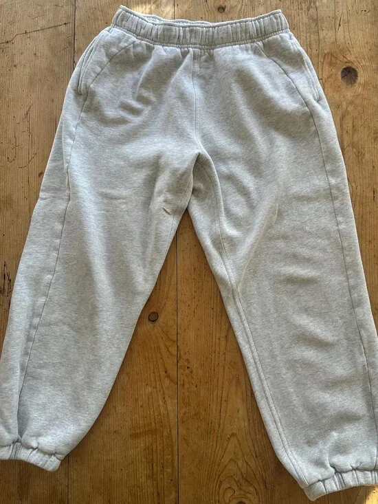 Lululemon Scuba Mid-Rise Oversized Jogger *Short length Heathered Grey Size S - Picture 1 of 6